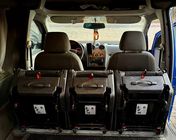 Синий Фольксваген Кадди, объемом двигателя 1.9 л и пробегом 349 тыс. км за 5850 $, фото 14 на Automoto.ua