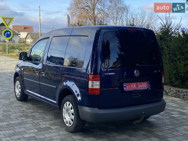 Синий Фольксваген Кадди, объемом двигателя 1.6 л и пробегом 211 тыс. км за 7200 $, фото 4 на Automoto.ua