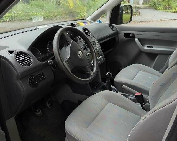 Синий Фольксваген Кадди, объемом двигателя 1.9 л и пробегом 352 тыс. км за 6500 $, фото 2 на Automoto.ua