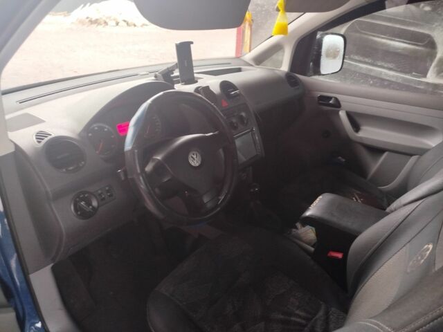 Синій Фольксваген Кадді, об'ємом двигуна 2 л та пробігом 367 тис. км за 4000 $, фото 1 на Automoto.ua