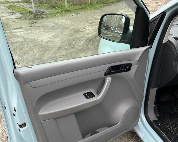 Синий Фольксваген Кадди, объемом двигателя 1.9 л и пробегом 319 тыс. км за 6700 $, фото 12 на Automoto.ua