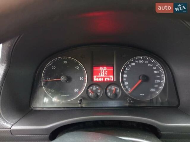 Синий Фольксваген Кадди, объемом двигателя 1.9 л и пробегом 352 тыс. км за 6500 $, фото 4 на Automoto.ua