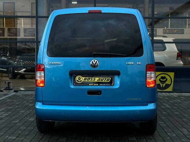 Синий Фольксваген Кадди, объемом двигателя 1.6 л и пробегом 215 тыс. км за 7900 $, фото 5 на Automoto.ua