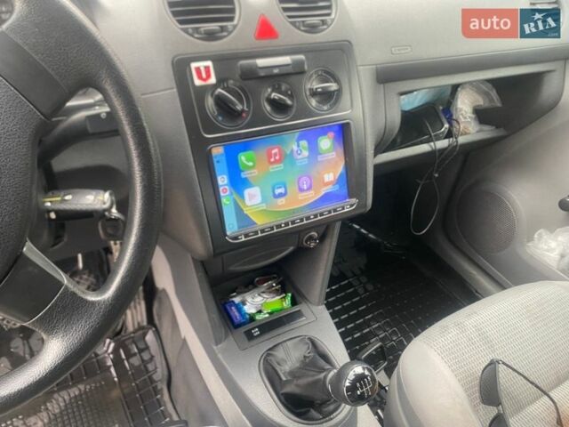 Синий Фольксваген Кадди, объемом двигателя 1.97 л и пробегом 386 тыс. км за 5000 $, фото 6 на Automoto.ua