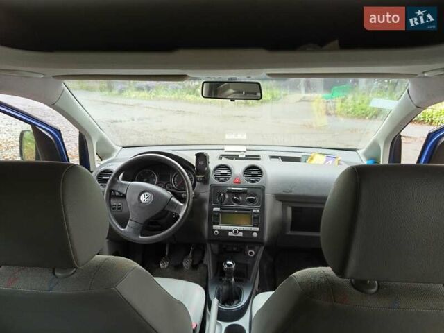 Синий Фольксваген Кадди, объемом двигателя 1.9 л и пробегом 352 тыс. км за 6500 $, фото 10 на Automoto.ua