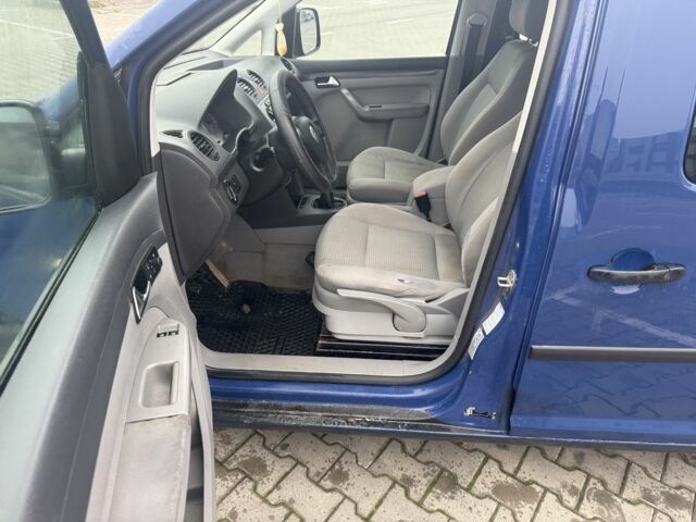 Синий Фольксваген Кадди, объемом двигателя 1.9 л и пробегом 430 тыс. км за 2650 $, фото 13 на Automoto.ua