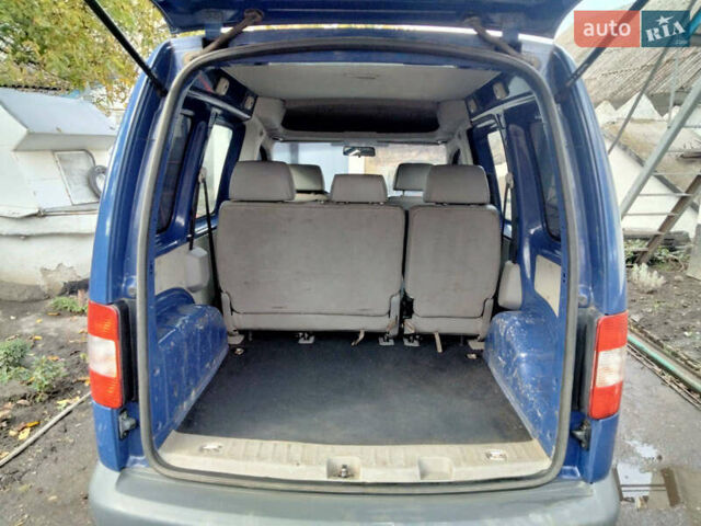Синий Фольксваген Кадди, объемом двигателя 1.98 л и пробегом 303 тыс. км за 5500 $, фото 4 на Automoto.ua