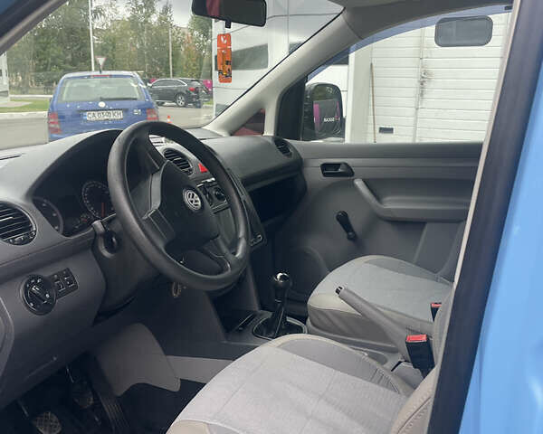 Синій Фольксваген Кадді, об'ємом двигуна 2 л та пробігом 249 тис. км за 6000 $, фото 19 на Automoto.ua