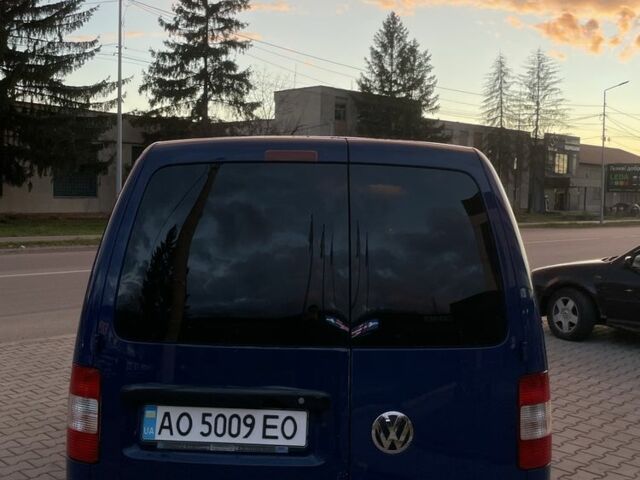 Синий Фольксваген Кадди, объемом двигателя 2 л и пробегом 328 тыс. км за 4000 $, фото 4 на Automoto.ua