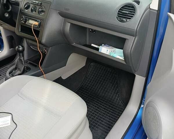 Синій Фольксваген Кадді, об'ємом двигуна 1.9 л та пробігом 104 тис. км за 10300 $, фото 32 на Automoto.ua