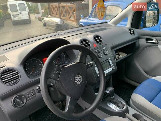 Синий Фольксваген Кадди, объемом двигателя 1.9 л и пробегом 330 тыс. км за 7950 $, фото 4 на Automoto.ua