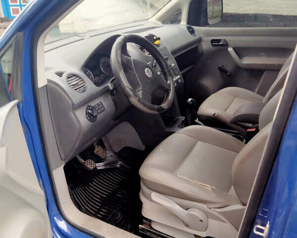 Синий Фольксваген Кадди, объемом двигателя 1.98 л и пробегом 303 тыс. км за 5500 $, фото 7 на Automoto.ua