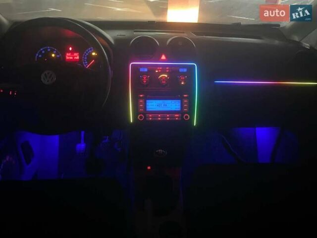 Синий Фольксваген Кадди, объемом двигателя 1.6 л и пробегом 322 тыс. км за 7199 $, фото 27 на Automoto.ua