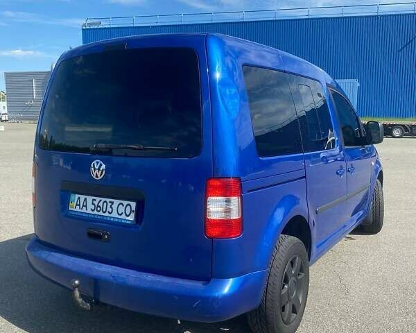 Синий Фольксваген Кадди, объемом двигателя 1.6 л и пробегом 322 тыс. км за 7199 $, фото 7 на Automoto.ua