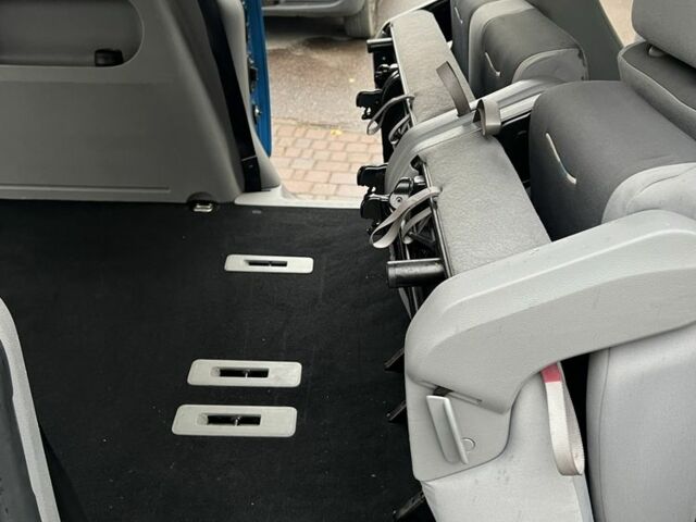 Синий Фольксваген Кадди, объемом двигателя 1.6 л и пробегом 215 тыс. км за 7300 $, фото 5 на Automoto.ua