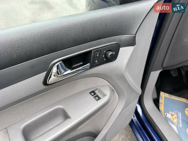 Фольксваген Кадди 2008 в Виннице на Automoto.ua Синий Фольксваген Кадди, объемом двигателя 1.6 л и пробегом 221 тыс. км за 7999 $, фото 36 на Automoto.ua