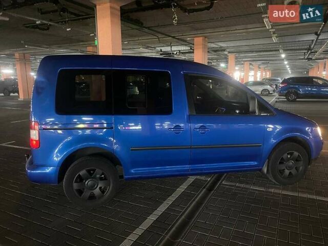Синий Фольксваген Кадди, объемом двигателя 1.6 л и пробегом 322 тыс. км за 7199 $, фото 24 на Automoto.ua