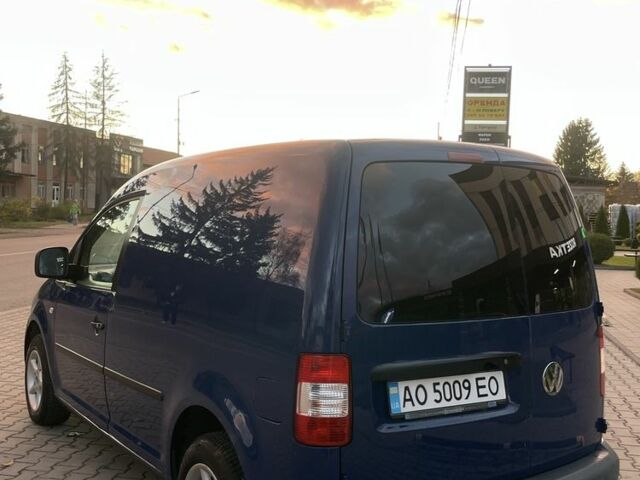 Синий Фольксваген Кадди, объемом двигателя 2 л и пробегом 328 тыс. км за 4000 $, фото 5 на Automoto.ua