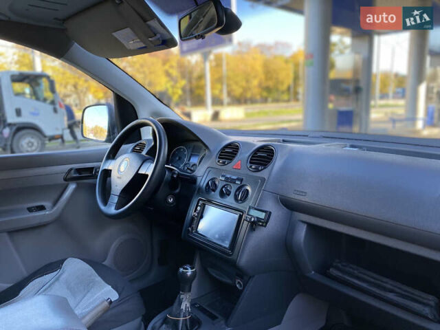 Фольксваген Кадди 2008 в Николаеве на Automoto.ua Синий Фольксваген Кадди, объемом двигателя 1.9 л и пробегом 415 тыс. км за 5899 $, фото 7 на Automoto.ua