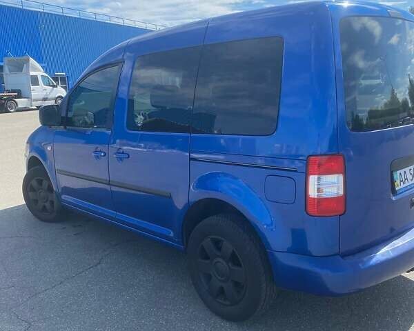 Синий Фольксваген Кадди, объемом двигателя 1.6 л и пробегом 322 тыс. км за 7199 $, фото 5 на Automoto.ua