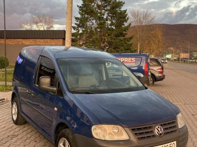 Синий Фольксваген Кадди, объемом двигателя 2 л и пробегом 328 тыс. км за 4000 $, фото 2 на Automoto.ua