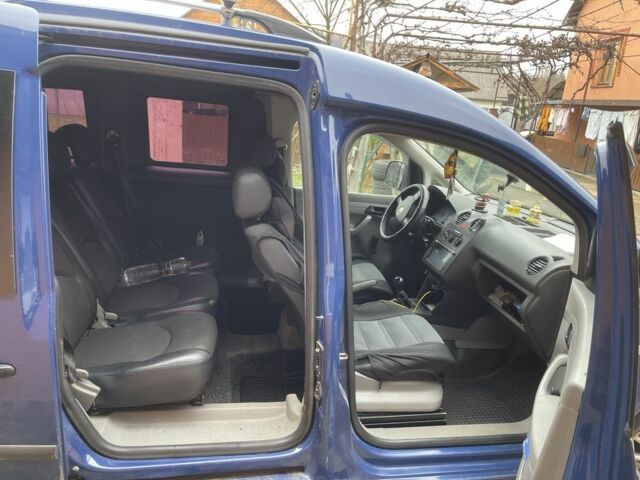 Синий Фольксваген Кадди, объемом двигателя 2 л и пробегом 252 тыс. км за 5999 $, фото 5 на Automoto.ua