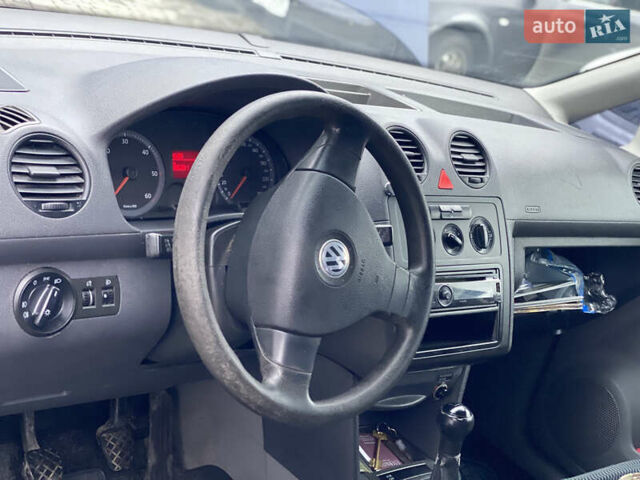 Синий Фольксваген Кадди, объемом двигателя 2 л и пробегом 175 тыс. км за 5350 $, фото 7 на Automoto.ua