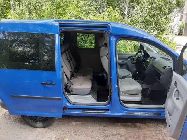 Синий Фольксваген Кадди, объемом двигателя 2 л и пробегом 398 тыс. км за 6600 $, фото 6 на Automoto.ua