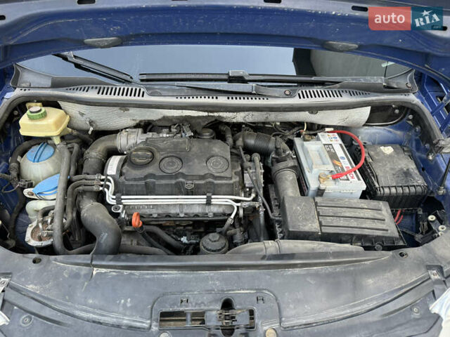 Синий Фольксваген Кадди, объемом двигателя 1.9 л и пробегом 330 тыс. км за 8800 $, фото 4 на Automoto.ua