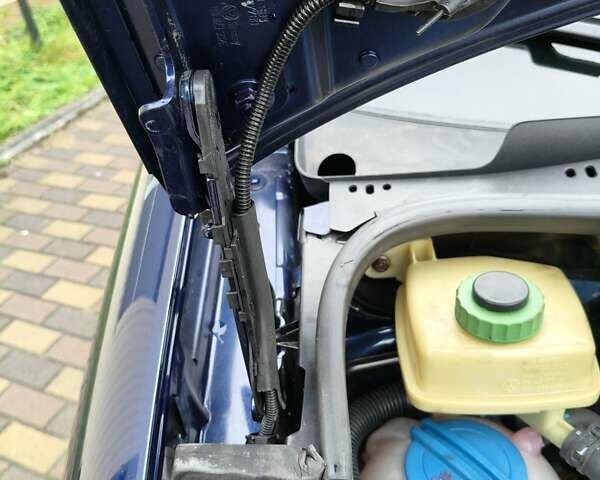 Синий Фольксваген Кадди, объемом двигателя 1.9 л и пробегом 193 тыс. км за 11350 $, фото 35 на Automoto.ua