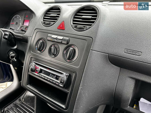 Синий Фольксваген Кадди, объемом двигателя 1.9 л и пробегом 361 тыс. км за 7650 $, фото 22 на Automoto.ua