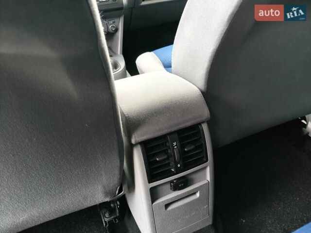 Синий Фольксваген Кадди, объемом двигателя 1.9 л и пробегом 193 тыс. км за 11350 $, фото 18 на Automoto.ua