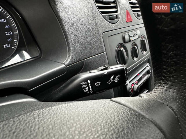 Синий Фольксваген Кадди, объемом двигателя 1.9 л и пробегом 361 тыс. км за 7650 $, фото 19 на Automoto.ua