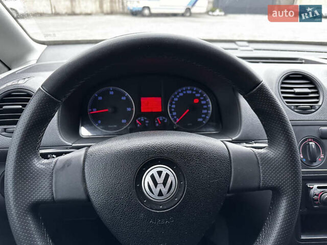 Синий Фольксваген Кадди, объемом двигателя 1.9 л и пробегом 361 тыс. км за 7650 $, фото 17 на Automoto.ua