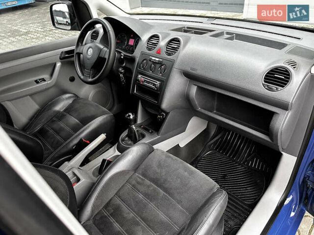 Синий Фольксваген Кадди, объемом двигателя 1.9 л и пробегом 361 тыс. км за 7650 $, фото 12 на Automoto.ua