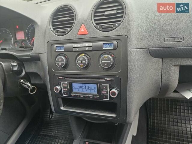 Синий Фольксваген Кадди, объемом двигателя 1.6 л и пробегом 243 тыс. км за 8100 $, фото 17 на Automoto.ua