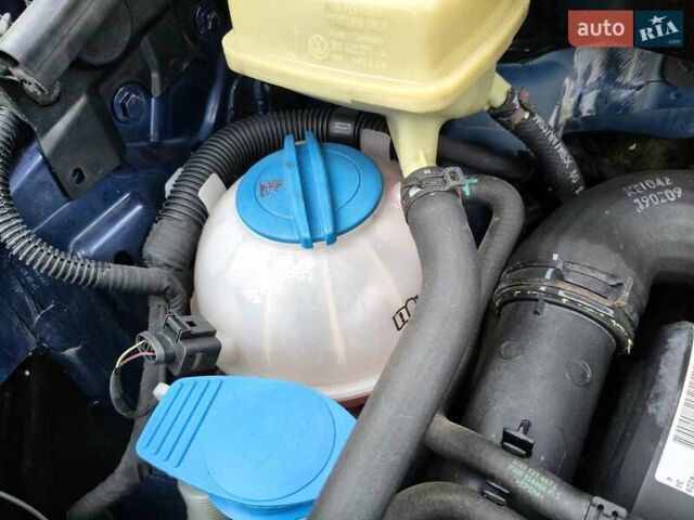 Синий Фольксваген Кадди, объемом двигателя 1.9 л и пробегом 193 тыс. км за 11350 $, фото 33 на Automoto.ua