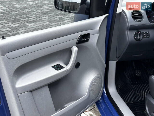 Синий Фольксваген Кадди, объемом двигателя 1.9 л и пробегом 361 тыс. км за 7650 $, фото 9 на Automoto.ua