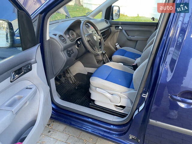 Синій Фольксваген Кадді, об'ємом двигуна 2 л та пробігом 230 тис. км за 6499 $, фото 10 на Automoto.ua