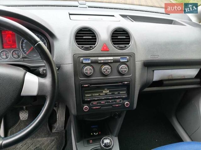 Синий Фольксваген Кадди, объемом двигателя 1.9 л и пробегом 193 тыс. км за 11350 $, фото 29 на Automoto.ua