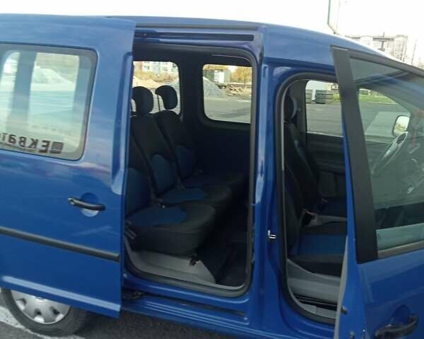 Синий Фольксваген Кадди, объемом двигателя 2 л и пробегом 189 тыс. км за 6700 $, фото 2 на Automoto.ua