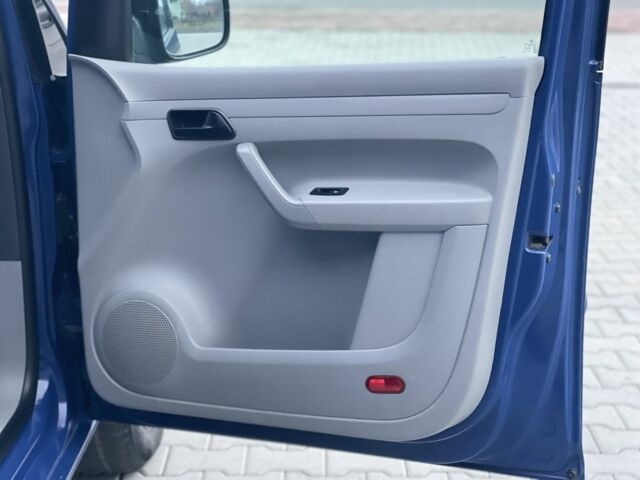 Синий Фольксваген Кадди, объемом двигателя 1.9 л и пробегом 239 тыс. км за 7300 $, фото 20 на Automoto.ua