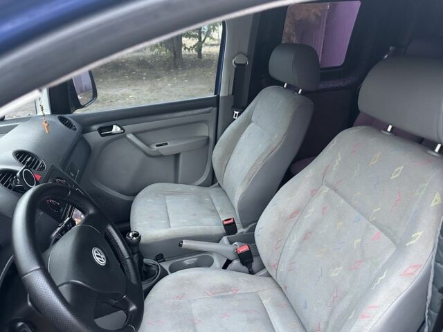 Синій Фольксваген Кадді, об'ємом двигуна 1.9 л та пробігом 241 тис. км за 8999 $, фото 13 на Automoto.ua