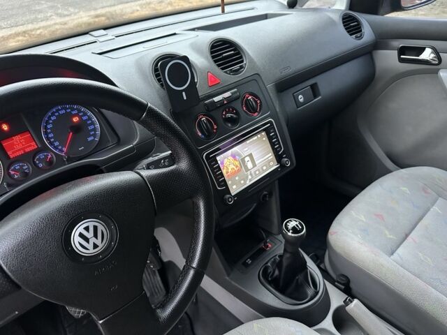 Синій Фольксваген Кадді, об'ємом двигуна 1.9 л та пробігом 241 тис. км за 8999 $, фото 11 на Automoto.ua