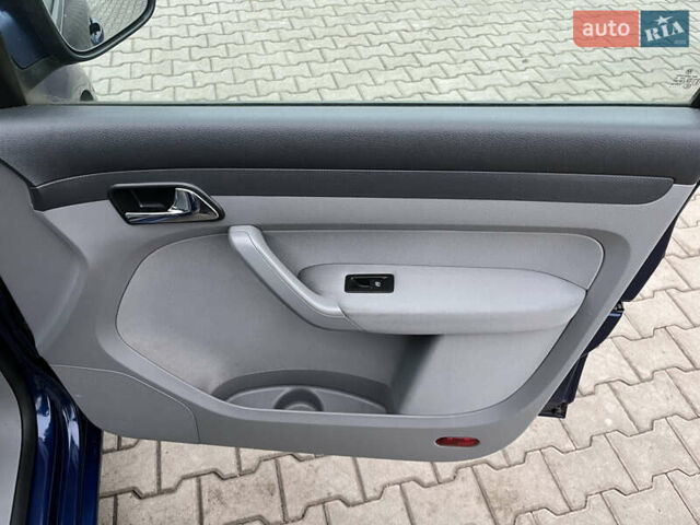 Синий Фольксваген Кадди, объемом двигателя 1.39 л и пробегом 266 тыс. км за 7499 $, фото 31 на Automoto.ua