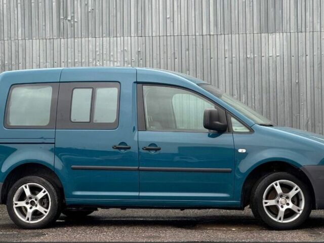 Синій Фольксваген Кадді, об'ємом двигуна 1.6 л та пробігом 206 тис. км за 5000 $, фото 10 на Automoto.ua