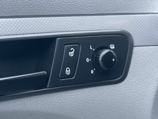 Синий Фольксваген Кадди, объемом двигателя 1.9 л и пробегом 239 тыс. км за 7300 $, фото 13 на Automoto.ua