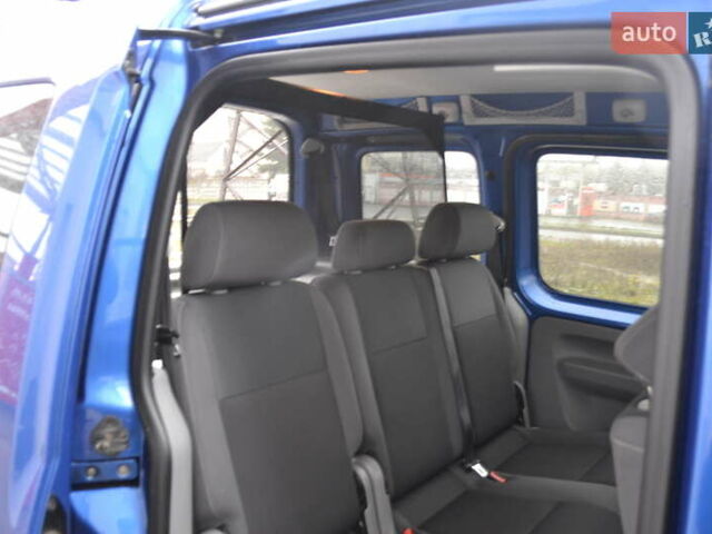 Синій Фольксваген Кадді, об'ємом двигуна 1.6 л та пробігом 216 тис. км за 9950 $, фото 28 на Automoto.ua