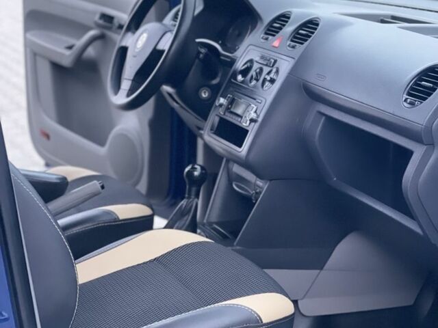 Синий Фольксваген Кадди, объемом двигателя 1.9 л и пробегом 239 тыс. км за 7300 $, фото 18 на Automoto.ua