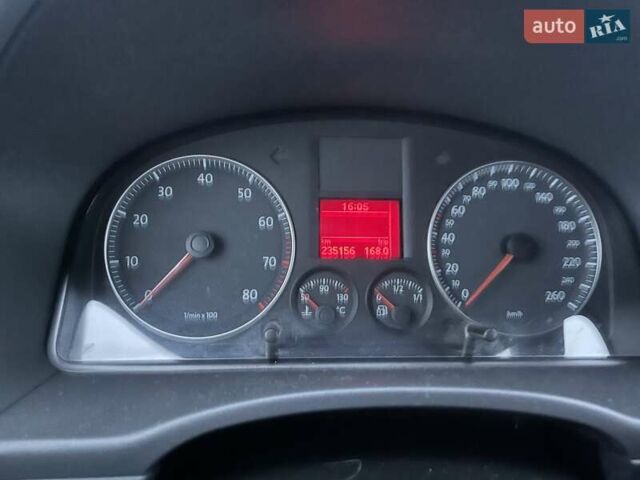 Синий Фольксваген Кадди, объемом двигателя 1.98 л и пробегом 235 тыс. км за 6100 $, фото 9 на Automoto.ua